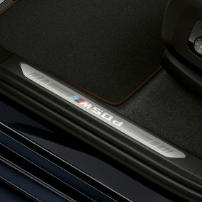 Door sill finishers with M designation BMW X5 M50d Door sill finishers with M designation BMW X5 M50d G05 interior