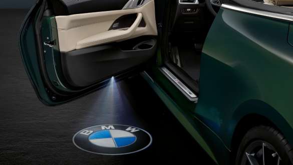 BMW LED 車門投影 BMW 4 Series Convertible G23 BMW LED 車門投影 BMW 4 Series Convertible G23 2020 BMW 原廠配件