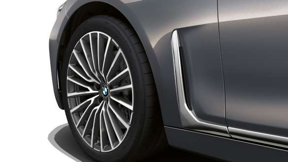 全新BMW旗艦豪華房車THE 7:車側導流氣孔 全新BMW旗艦豪華房車THE 7:車側導流氣孔