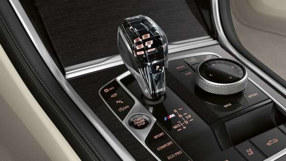 全新BMW 8系敞篷跑車 - Driving Experience Control 全新BMW 8系敞篷跑車 - Driving Experience Control