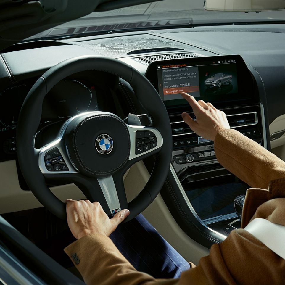 全新THE 8 豪華敞篷跑車BMW Live Cockpit Professional 全新THE 8 豪華敞篷跑車BMW Live Cockpit Professional