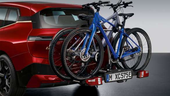 原廠 BMW 後置自行車架 Pro 2.0 BMW iX M60 i20 2022 BMW iX M60 i20 2022 電動 SUV 電動車 原廠 BMW 後置自行車架Pro 2.0