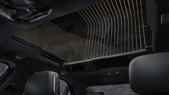 BMW i7 M70 xDrive Sedan G70 Sky Lounge 全景式玻璃車頂 BMW i7 M70 xDrive Sedan G70 Sky Lounge 全景式玻璃車頂