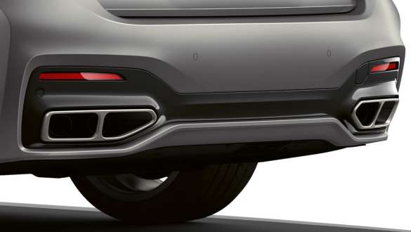 方形尾喉 BMW M760Li xDrive 旗艦豪華房車 - 方形尾喉