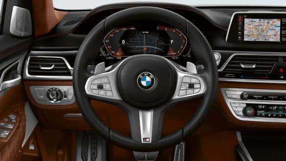 M系列真皮軚環連撥片 BMW M760Li xDrive 旗艦豪華房車 - M系列真皮軚環連撥片
