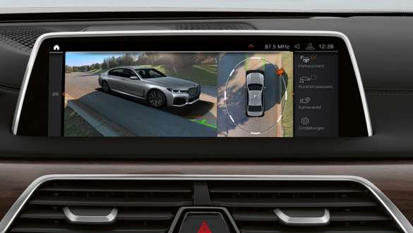 泊車輔助系統 全新BMW M760LiA xDrive 旗艦豪華房車 - 泊車輔助系統