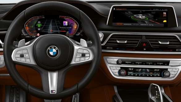 智能駕駛輔助系統 全新BMW M760LiA xDrive 旗艦豪華房車 - 智能駕駛輔助系統