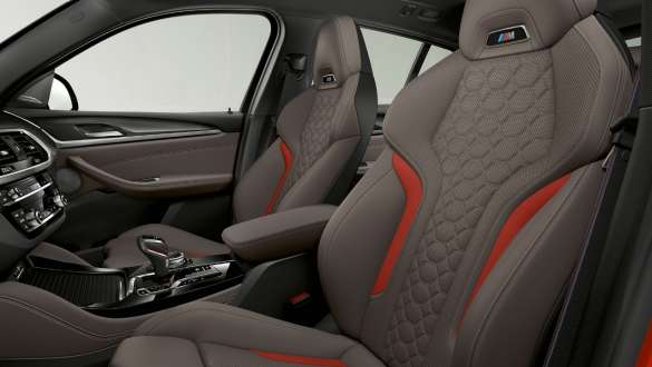 BMW X4 M Competition,M Sport 座椅。 BMW X4 M Competition,內飾,「美利奴」皮革 Adelaide Grey M Sport 座椅。