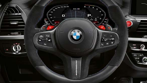 BMW X4 M 和 BMW X4 M Competition,駕駛艙。 BMW X4 M Competition 和 BMW X4 M,內飾,駕駛艙,M 真皮軚環,M Servotronic。