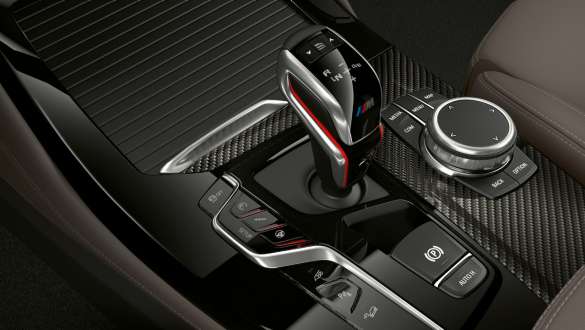 8 速 M Steptronic 變速箱 BMW X4 M 和 BMW X4 M Competition,內飾,M 換擋桿,8 速 M Steptronic 變速箱。