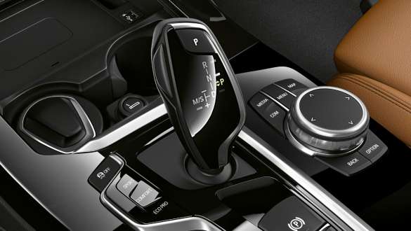 BMW X3 M40i,自動變速 Sport 變速箱 BMW X3 M40i,自動變速 Sport 變速箱