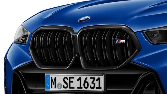 亮黑色 M 雙腎形鬼面罩 BMW X6 G06 LCI BMW X6 G06 LCI 亮黑色 M 雙腎形鬼面罩 M Performance 配件
