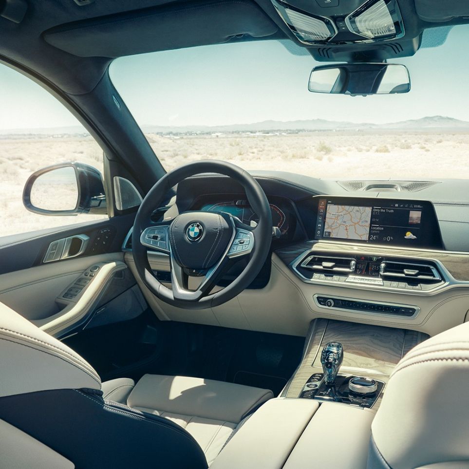 BMW Live Cockpit Professional BMW Live Cockpit ProfessionalBMW Live Cockpit Professional