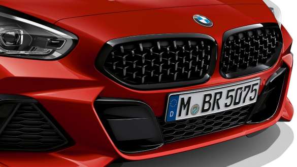 BMW Z4 Roadster 雙腎格柵 BMW Z4 Roadster,帶有網狀設計的雙腎格柵