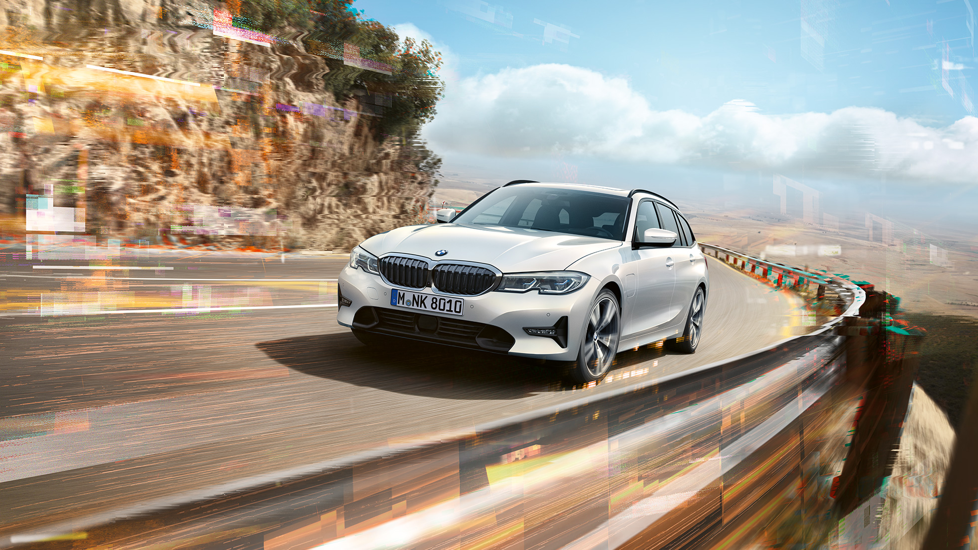 BMW 3 Series Touring,BMW 330e 插電式混合動力 BMW 3 Series Touring,BMW 330e 插電式混合動力,在橋上