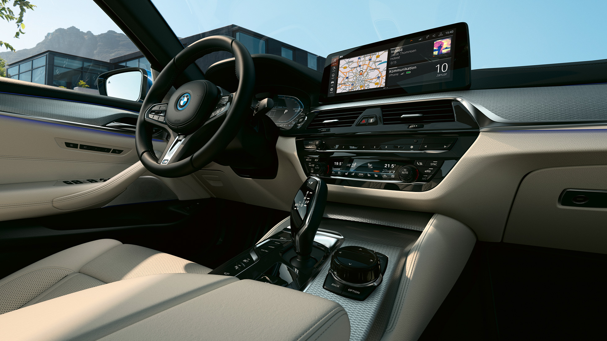 BMW 5 Series Sedan G30 內飾 控制顯示螢幕與運動真皮軚環,BMW 5 Series Sedan G30 Facelift 2020,內飾