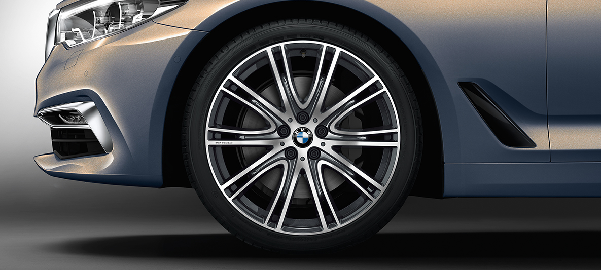 BMW Individual rim BMW 5 Series Touring BMW Individual BMW 5 Series Touring G31 Champagne Quarz metallic rim