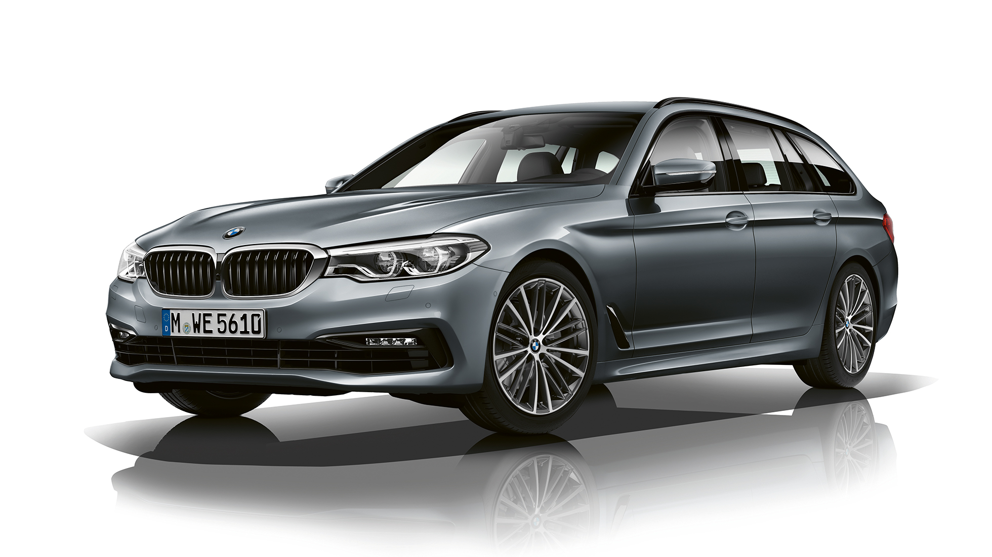 Sport Line three-quarter front view BMW 5 Series Touring Sport Line BMW 5 Series Touring 520d Touring G31 Bluestone metallic three-quarter front view