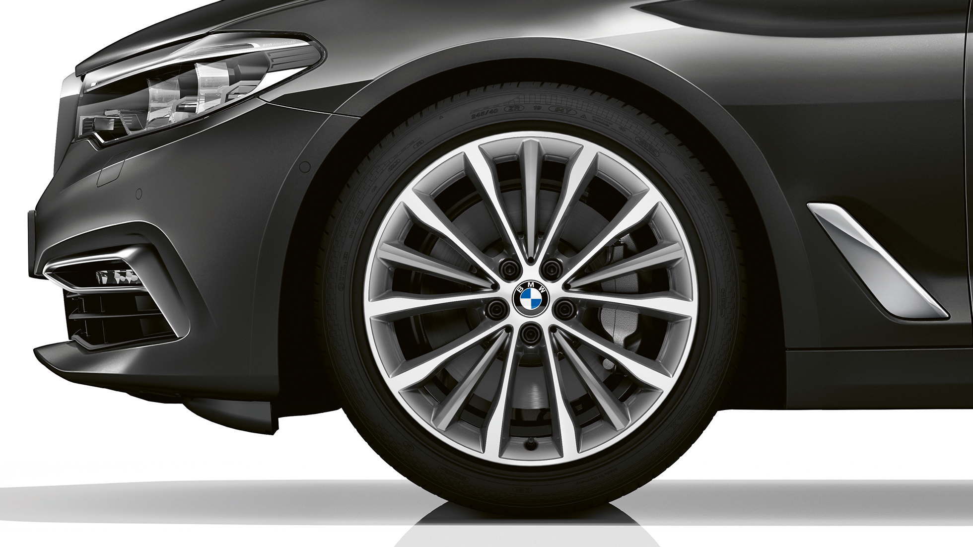 Luxury Line wheels BMW 5 Series Touring Luxury Line BMW 5 Series Touring 540i xDrive Touring G31 Sophisto Grey Brilliant Effect metallic wheels