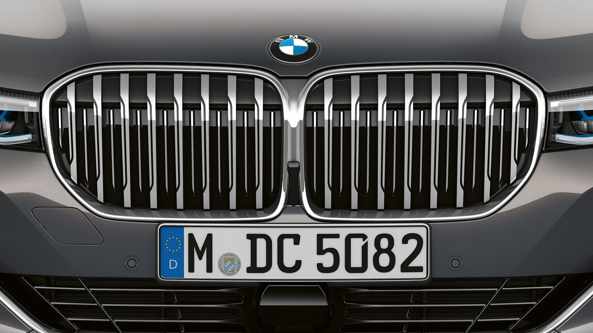 全新BMW旗艦豪華房車THE 7 全新BMW旗艦豪華房車THE 7 - 華麗氣派難以阻擋全新BMW旗艦豪華房車THE 7 - 一體式雙腎型鬼面罩