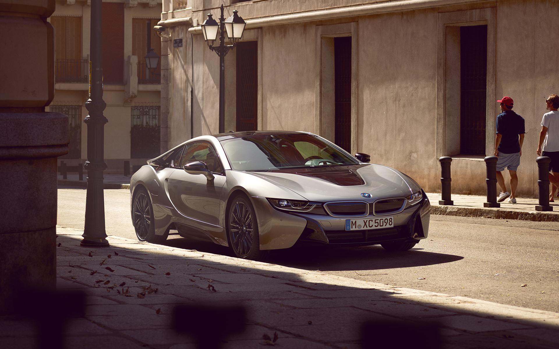 BMW i8 coupe images videos image 01 BMW i8 coupe images videos image 01