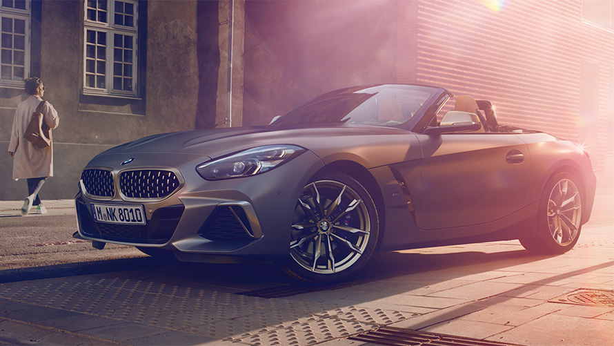 BMW Z4 M40i Roadster G29 2019 BMW Individual Frozen Grey metallic three-quarter front view