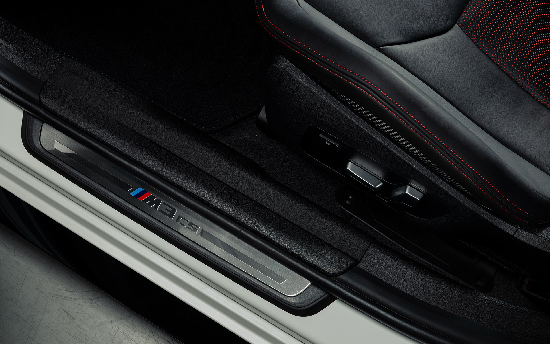 CS 專屬車門踏板 BMW M3 CS G80 BMW M3 CS G80 CS 專屬車門踏板