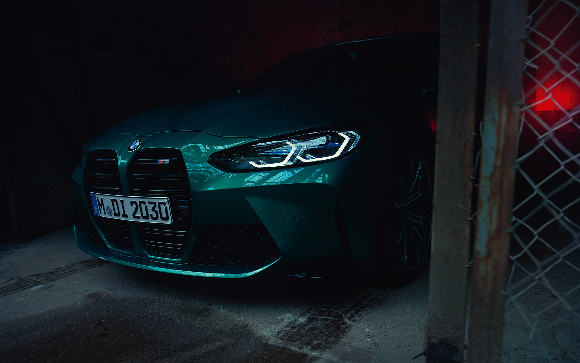 BMW M3 Sedan G80 2020 Isle of Man Green 金屬外觀漆面側前視圖