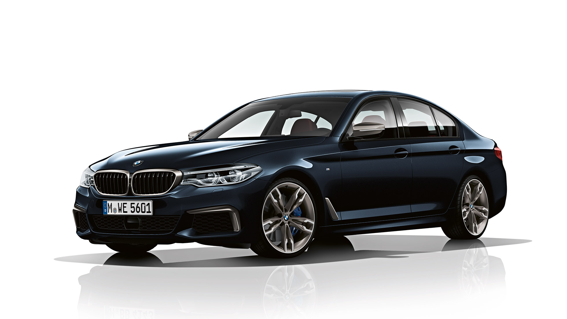 Front design. BMW M550i and BMW M550d design three-quarter front shot.
