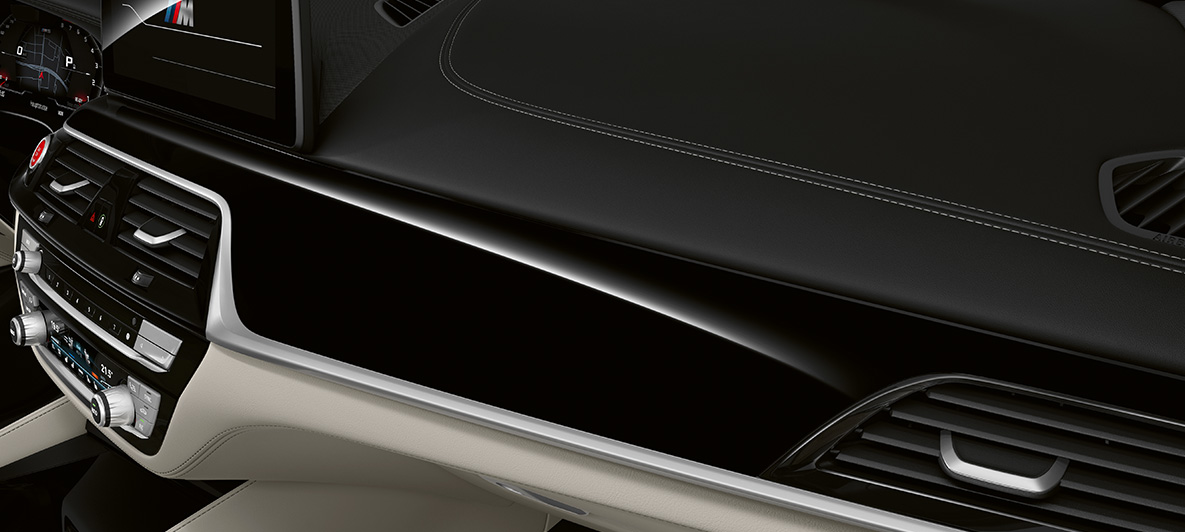 BMW Individual BMW M5 Sedan F90 2020 BMW Individual 內飾飾面鋼琴烤漆黑色 BMW Individual BMW M5 Sedan F90 LCI Facelift 2020 BMW Individual 內飾飾面鋼琴烤漆黑色內飾