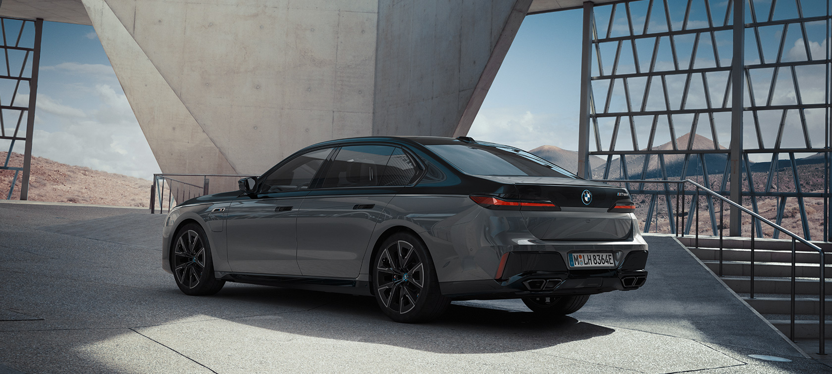 BMW M760e xDrive Sedan G70 產品亮點 BMW M760e xDrive Sedan G70 產品亮點