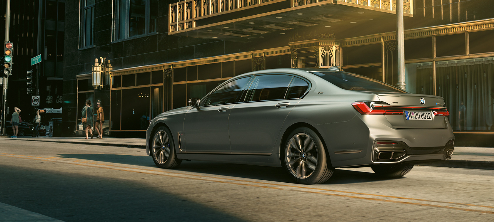 全新BMW M760LiA xDrive 旗艦豪華房車 全新BMW M760LiA xDrive 旗艦豪華房車 - 設計