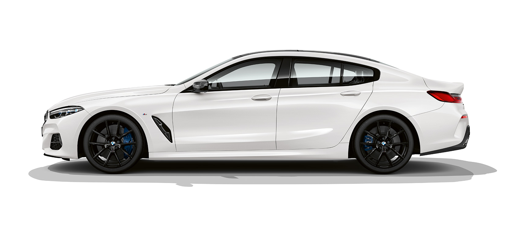BMW M850i xDrive Gran Coupé side view BMW M850i xDrive Gran Coupé G16 2019 BMW Individual Mineral White side view