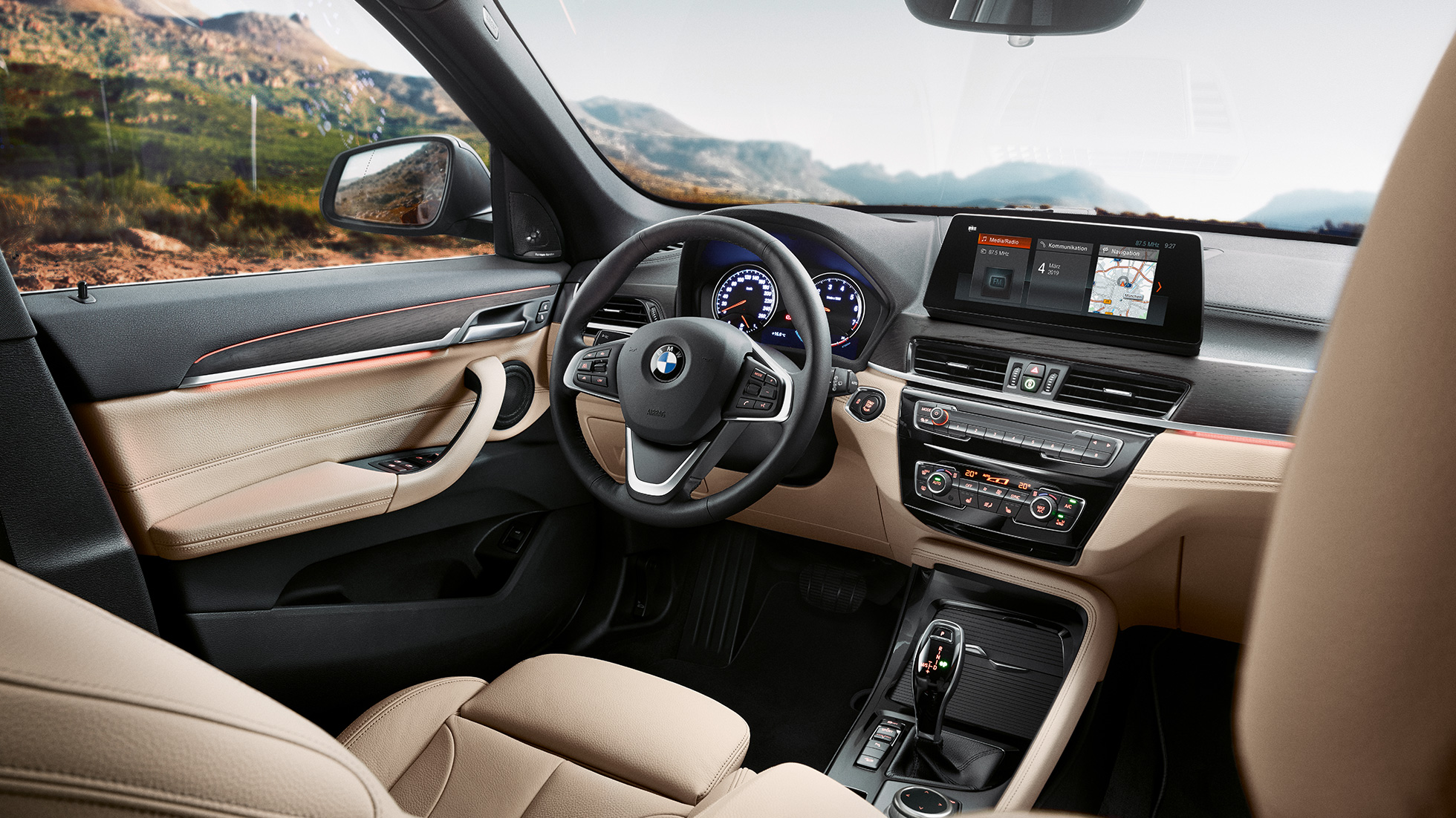 BMW X1 interior, cockpit. BMW X1 interior, view of the 10,25" Control display in the cockpit.