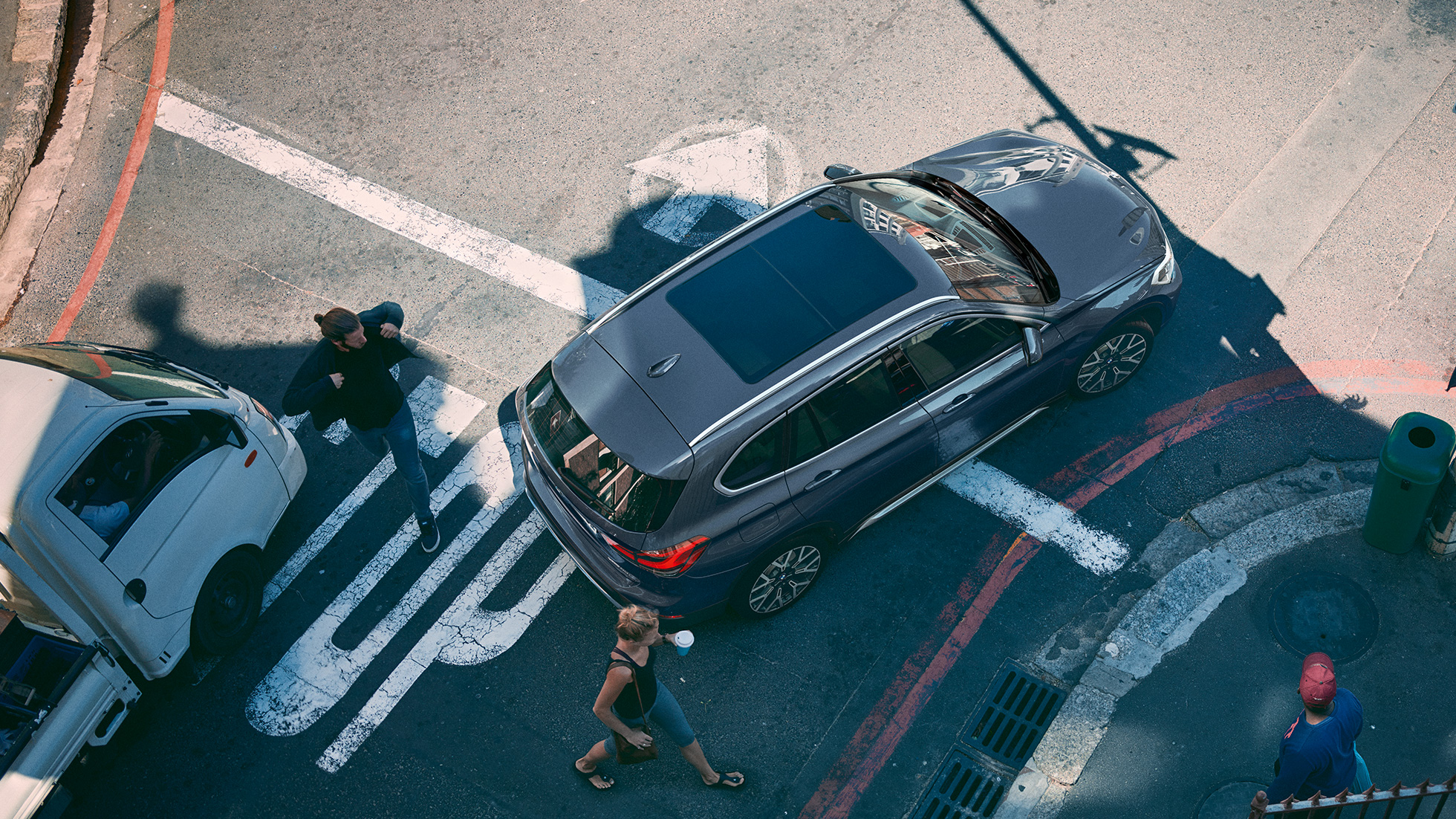 BMW X1, Panorama glass roof. BMW X1, with view of the panorama glas roof from an aerial perspective.