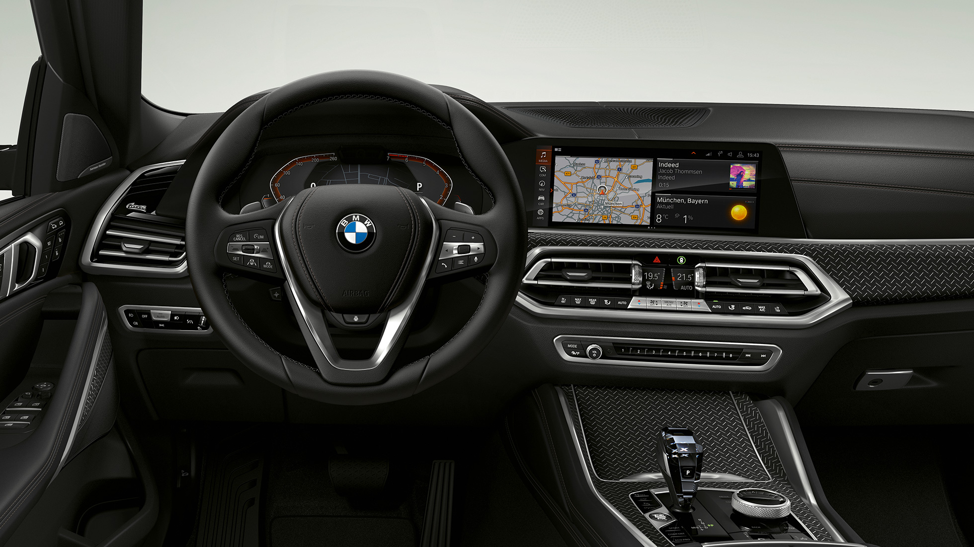 BMW X6 搭配 BMW xLine,駕駛艙。 BMW X6,內飾,搭配 BMW xLine,聚焦於駕駛艙。