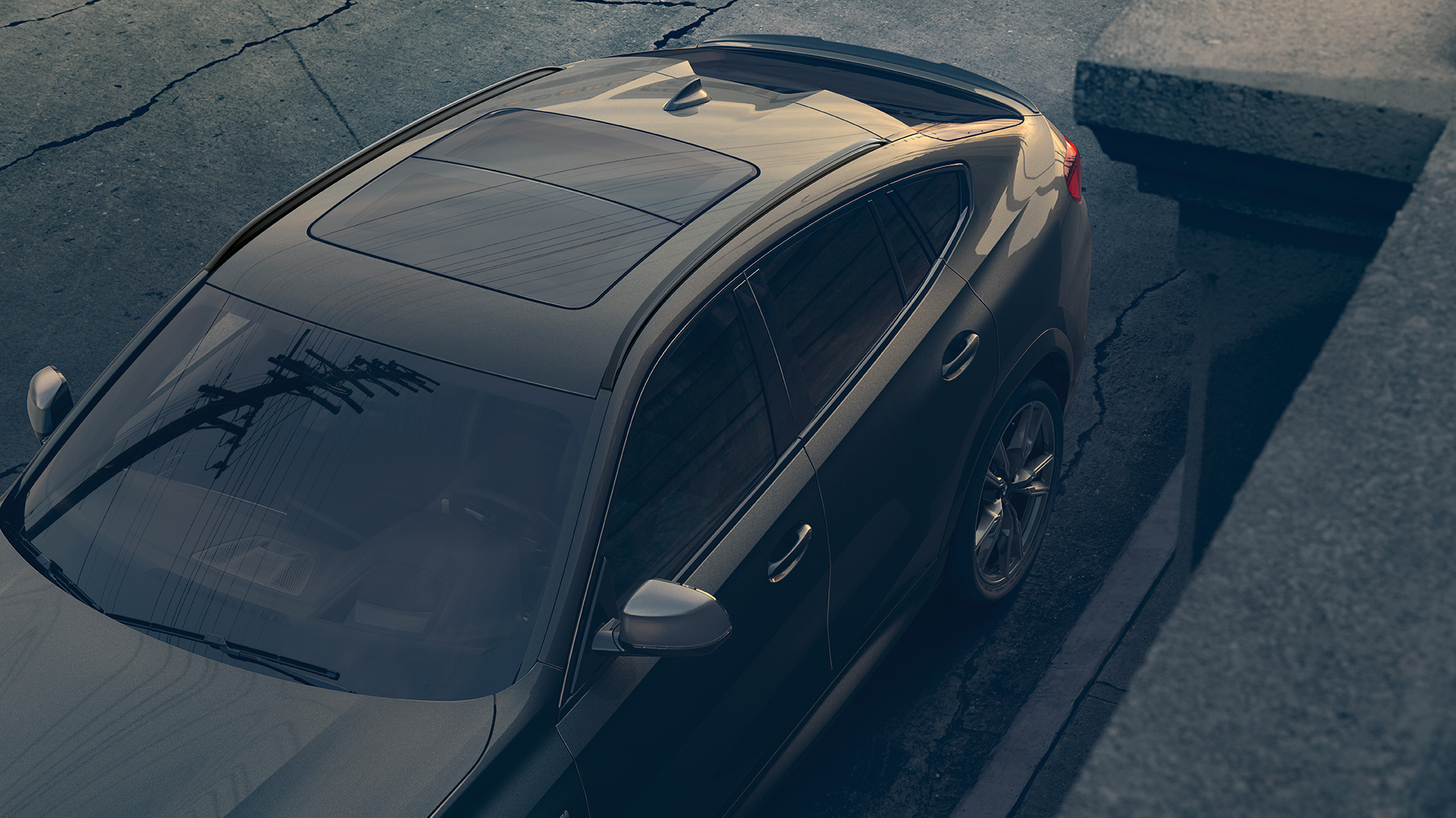 BMW X6 全景天幕天窗 Sky Lounge。 BMW X6 全景天幕天窗 Sky Lounge 的特寫視圖。