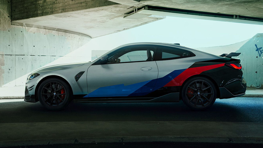 BMW M4 CS G82 2021 側面角度視圖搭配 M Performance Parts BMW M4 CS G82 2021 側面角度視圖搭配 M Performance Parts