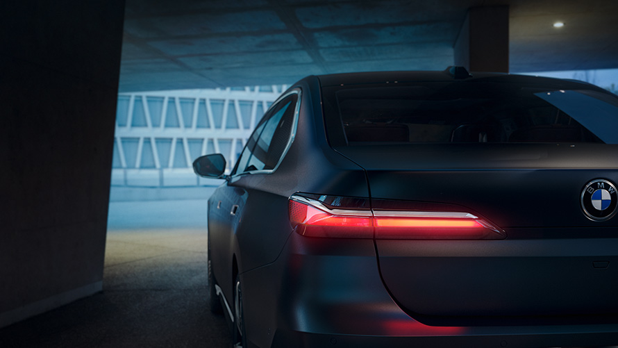 Remote Software Upgrade Welcome Light animation Remote Software Upgrade Welcome Light animation BMW rear view