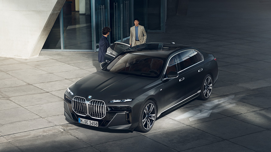 BMW Diplomatic Sales vehicles for diplomats BMW parking in front of a building