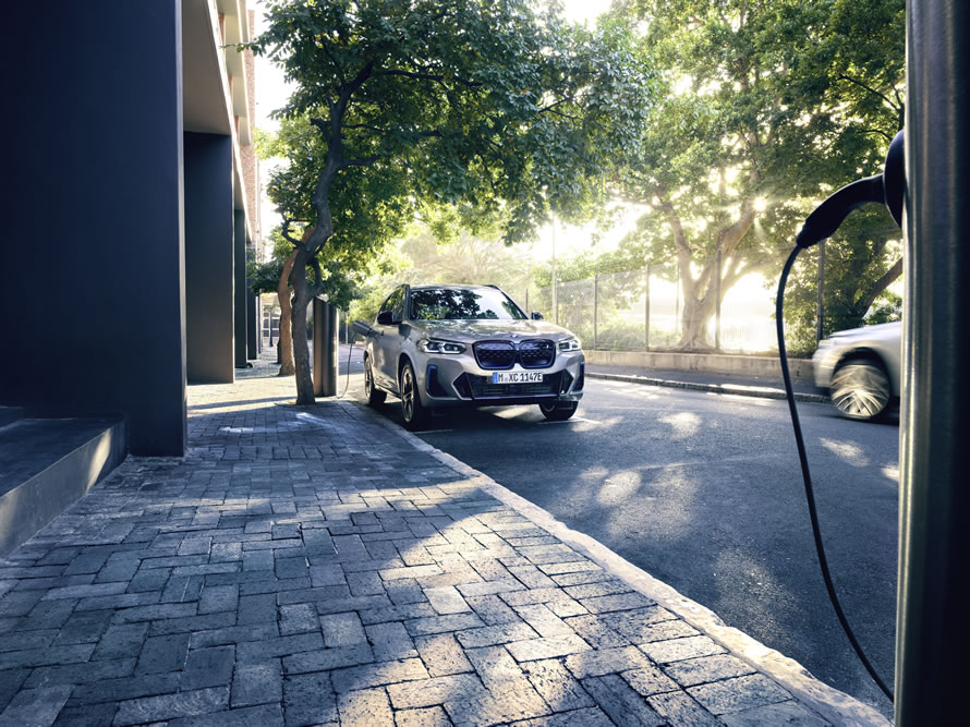 ELECTRIC BMW i MODELS ELECTRIC BMW i MODELS