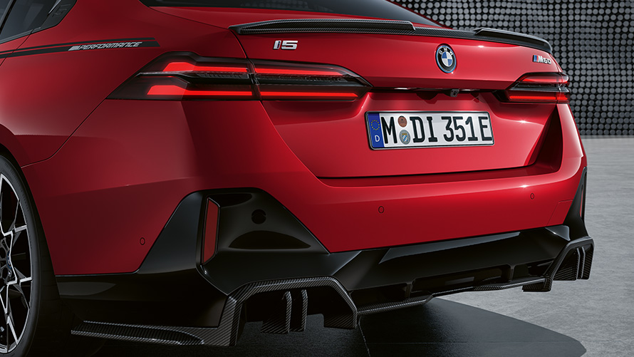 BMW M Performance Parts 2023 BMW i5 G60 M Performance rear diffuser, aramid
