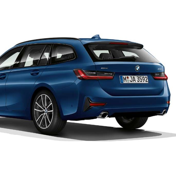 BMW 3 Series Touring, Model Sport Line three-quarter rear shot