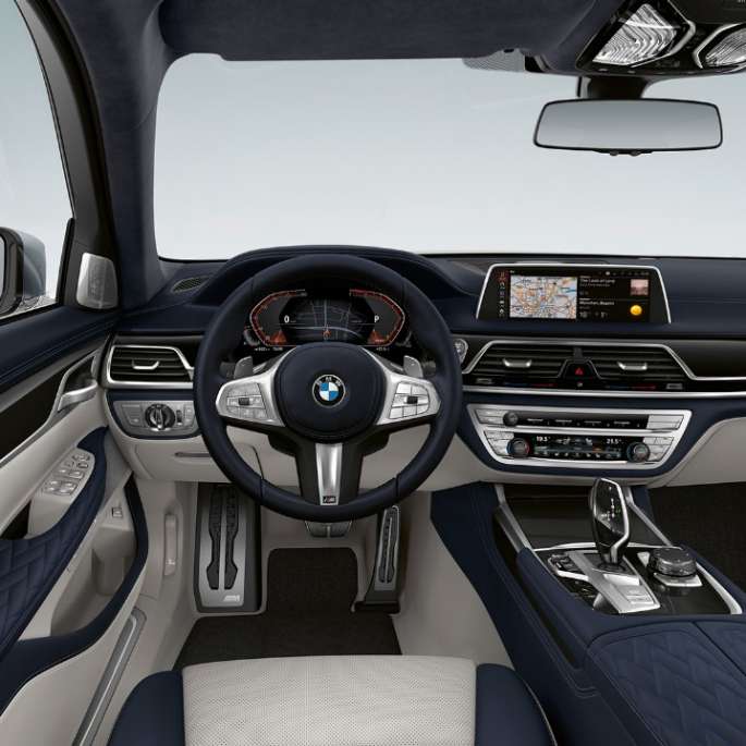 全新BMW旗艦豪華房車THE 7 - M Sport 車廂 全新BMW旗艦豪華房車THE 7 - M Sport 車廂
